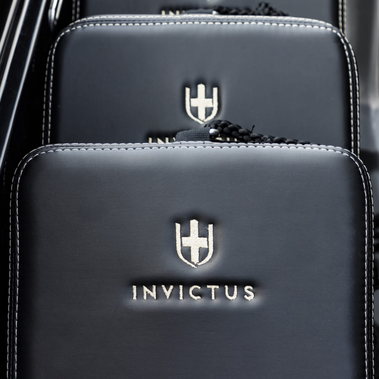 Invictus-fender-5